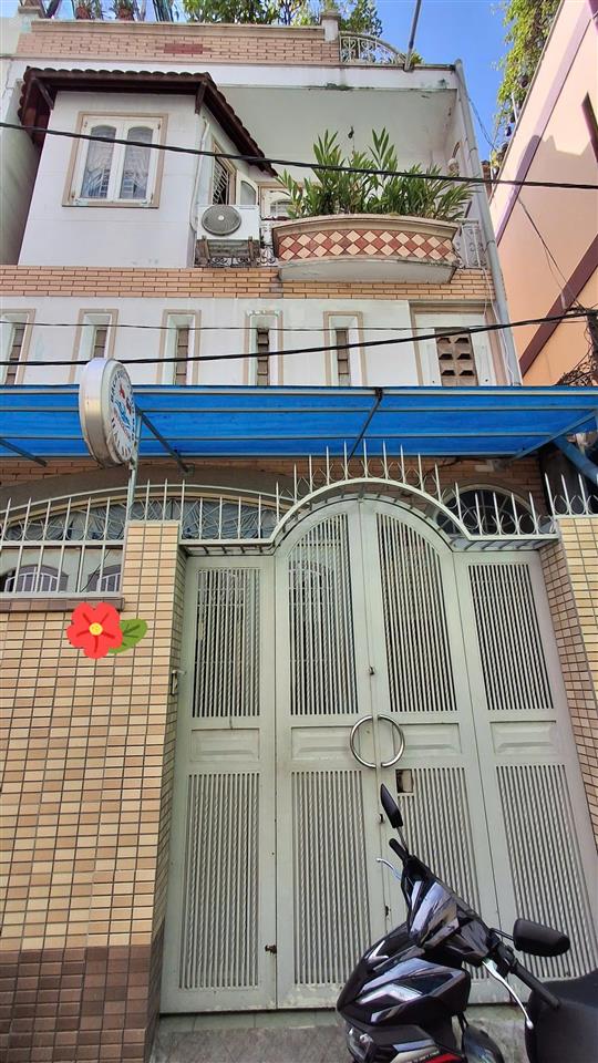 Siêu phẩm sát mt trần bình trọng  trần hưng đạo. ngang bề thế gần 6m  nở hậu  5 tầng. chỉ 18 tỷ