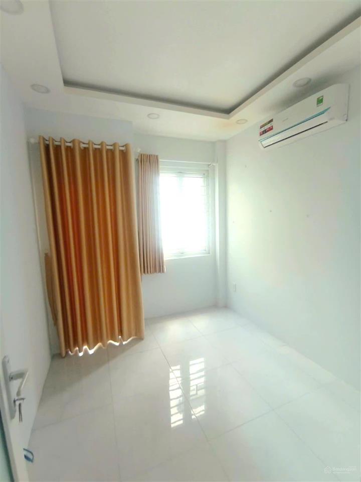 Bán gấp nhà kế mt võ văn kiệt  q5  4 tầng  5pn, dòng tiền 300tr/năm chỉ 6.8 tỷ. tl chính chủ