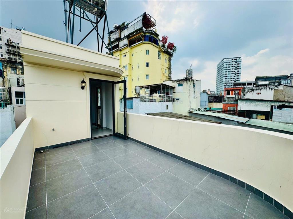 Chỉ 8 tỷ nhỉnh có ngay siêu phẩm 2mt hẻm phố tây bùi viện q1  thông cống quỳnh  thu 240tr/năm