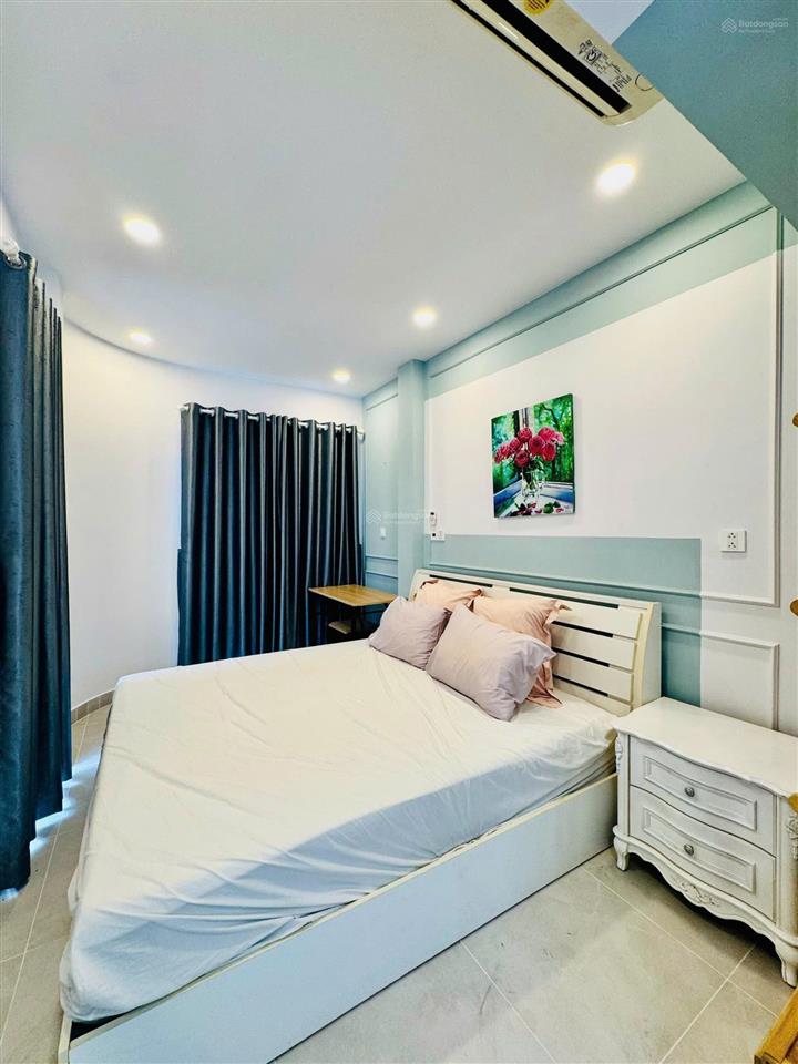 Chỉ 8 tỷ nhỉnh có ngay siêu phẩm 2mt hẻm phố tây bùi viện q1  thông cống quỳnh  thu 240tr/năm