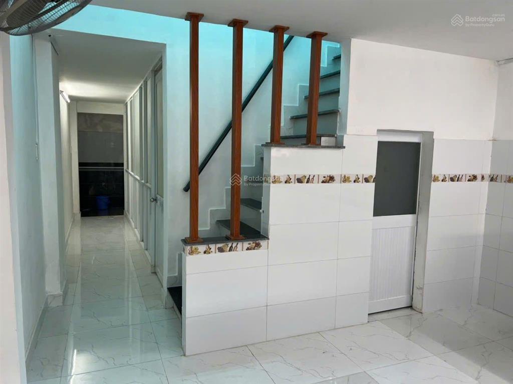 Bán gấp nhà diện tích 64m2, phan văn trị q5 (ngang 4m x 16m) có phòng trệt, chỉ 7.2 tỷ tl chủ