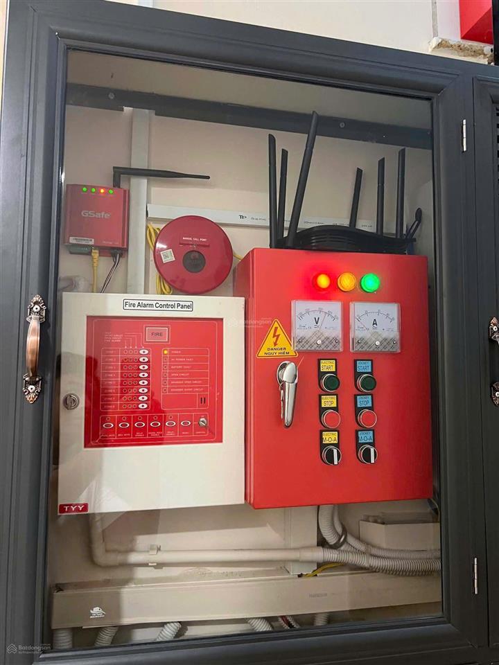 Chỉ 34 tỷ có ngay ks hxh lý tự trọng  kế chợ bến thành  11 phòng  pccc  thang máy  thu 2tỷ/năm
