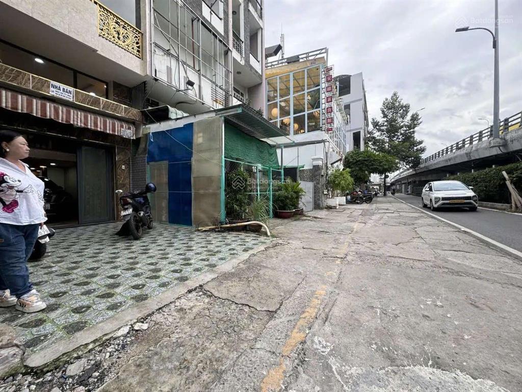 Bán nhà mặt phố nguyễn tri phương, 19 tỷ, 44 m2, 8pn + 7wc, giá tốt 19t con tl