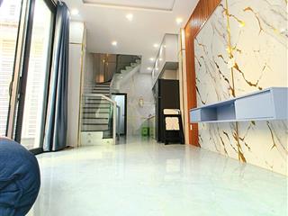 Chỉ 6.8 tỷ có ngay căn góc 2 mt hxh cao đạt  trần bình trọng  q5  4 tầng  giáp q1