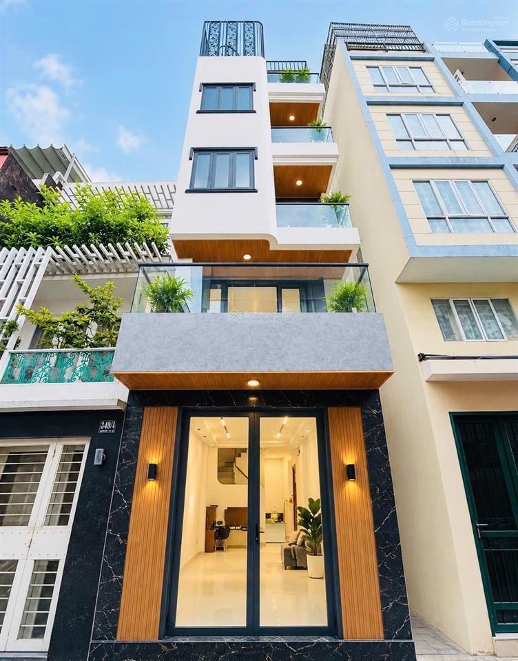 Chỉ 14 tỷ hơn có ngay siêu phẩm góc 2mt hxh nguyễn trãi  q5  thu 500tr/năm. 5 tầng  8 phòng