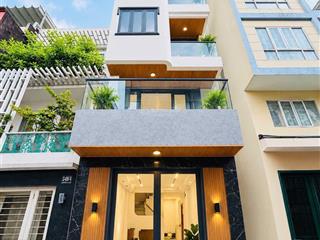Chỉ 14 tỷ hơn có ngay siêu phẩm góc 2mt hxh nguyễn trãi  q5  thu 500tr/năm. 5 tầng  8 phòng
