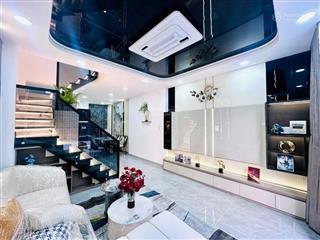 Bán nhà mới xây hxh phan huy ích, ngay emart 40m2, 3 tầng full nội thất, sân để xe rộng, 5,7 tỷ