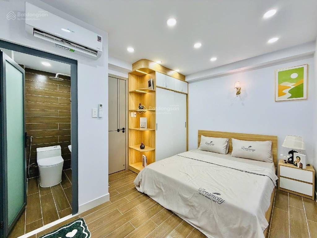 Bán nhà full nội thất xịn hxh dương quảng hàm, 40m2, 5 tầng btct, cho thuê 20tr/tháng, 6,99 tỷ