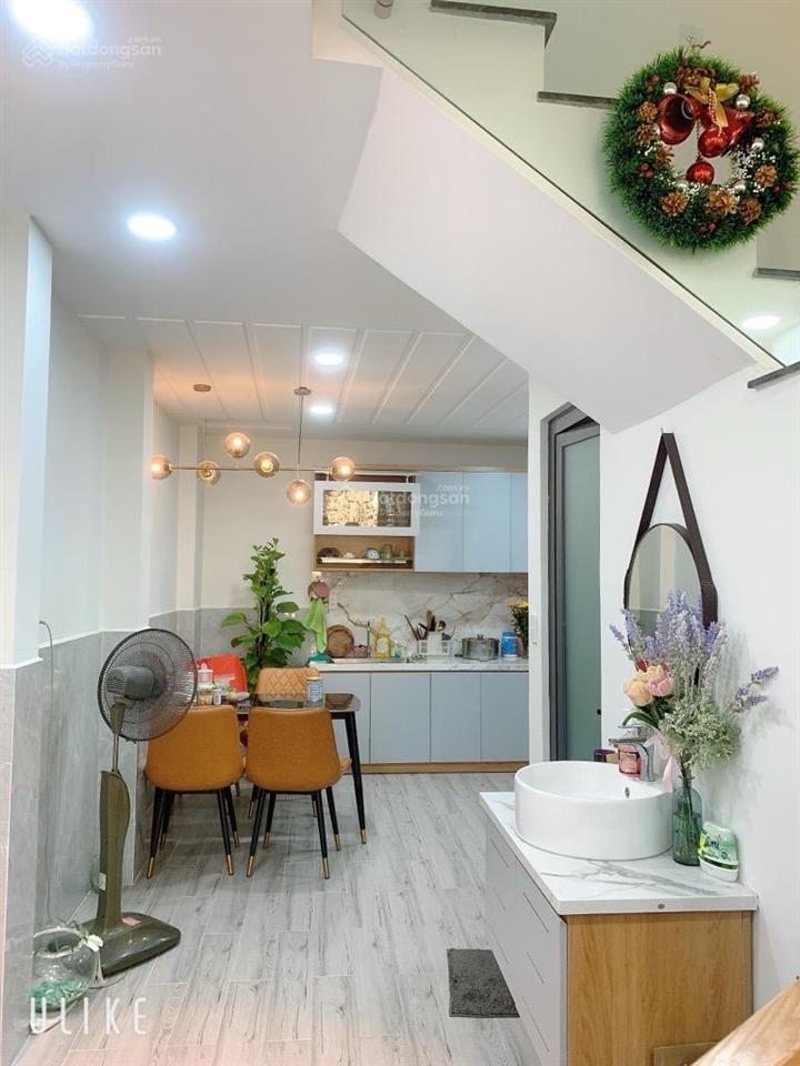 Bán nhà chủ xây ở hxh thống nhất, 45m2, 3 tầng btct, sổ vuông, ko lộ giới, sát mặt tiền, giá 7 tỷ