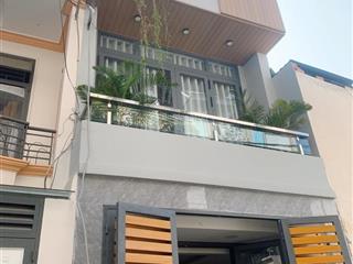 Bán nhà chủ xây ở hxh thống nhất, 45m2, 3 tầng btct, sổ vuông, ko lộ giới, sát mặt tiền, giá 7 tỷ