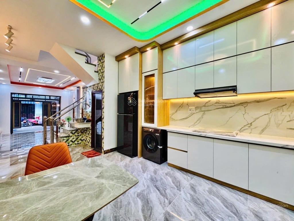 Siêu hiếm 70m2, 3 tầng  bán nhà 4*18 vuông, huỳnh văn nghệ, tân bình, hẻm xe hơi 5m, chỉ 7,65 tỷ