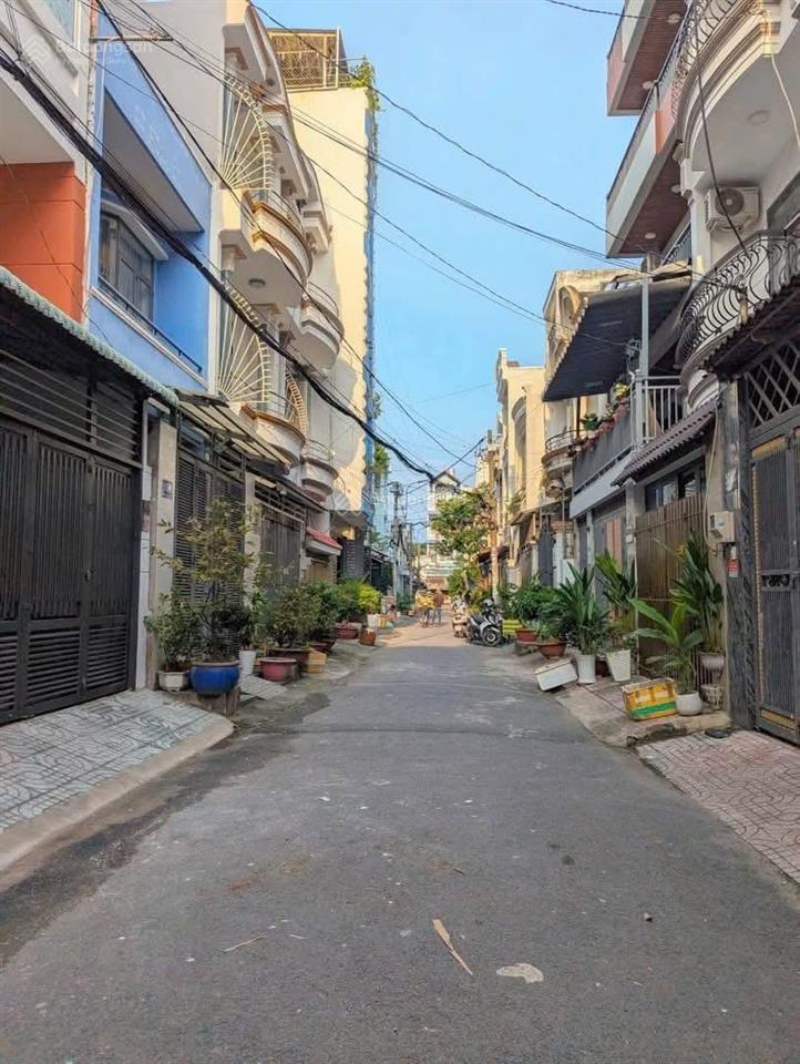 Bán nhà hxh thông 6m phạm văn chiêu, 60m2, 4 tầng btct, nhà chủ ở sạch đẹp, chủ đổi nhà bán nhanh