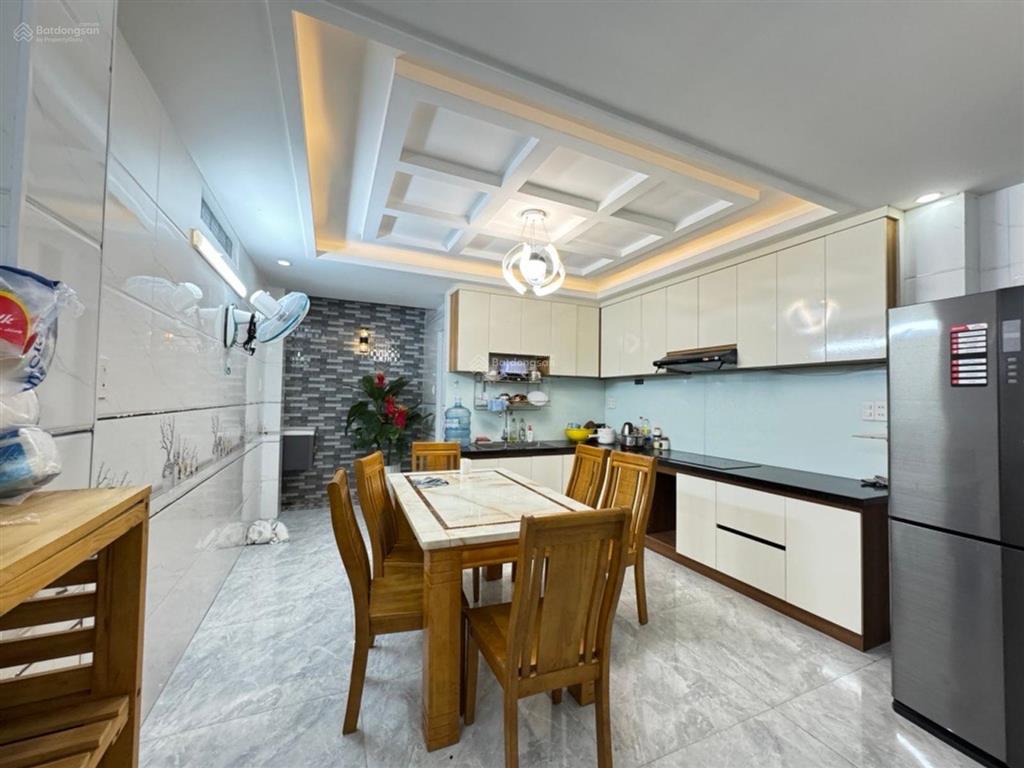 Bán nhà hẻm xe hơi nguyễn duy cung, cách mặt tiền 30m, 4*22 vuông cn 88m2, 5 tầng thang máy 450kg