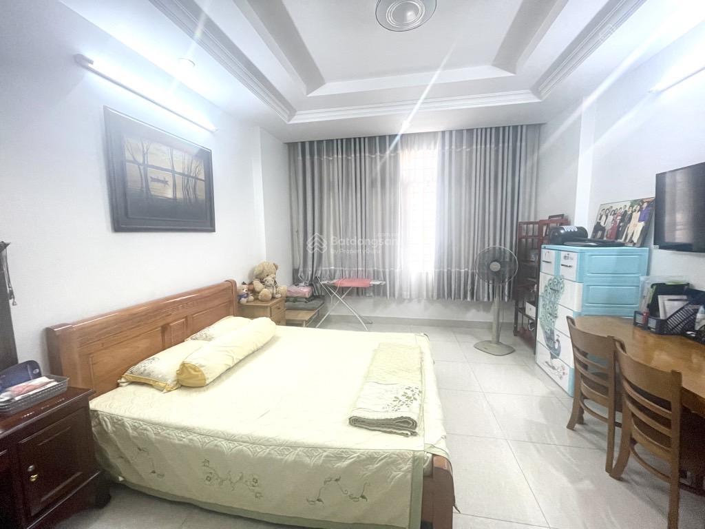 Bán nhà hxh thông 6m phan văn trị, kế cityland, sổ vuông 4*15, 3 tầng, xây ở chắc chắn, hiếm bán