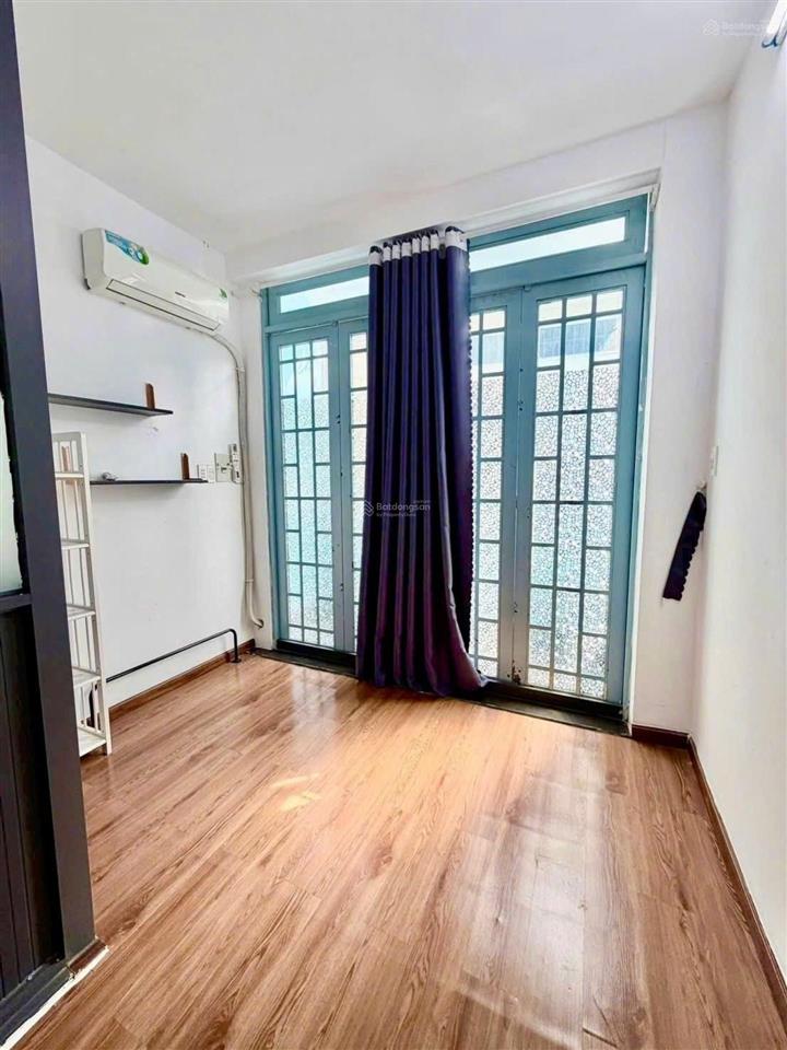 Bán nhà nguyễn văn khối  3 tầng  18m²  cách mặt tiền 10m  hẻm thoáng sạch sẽ  3,15 tỷ