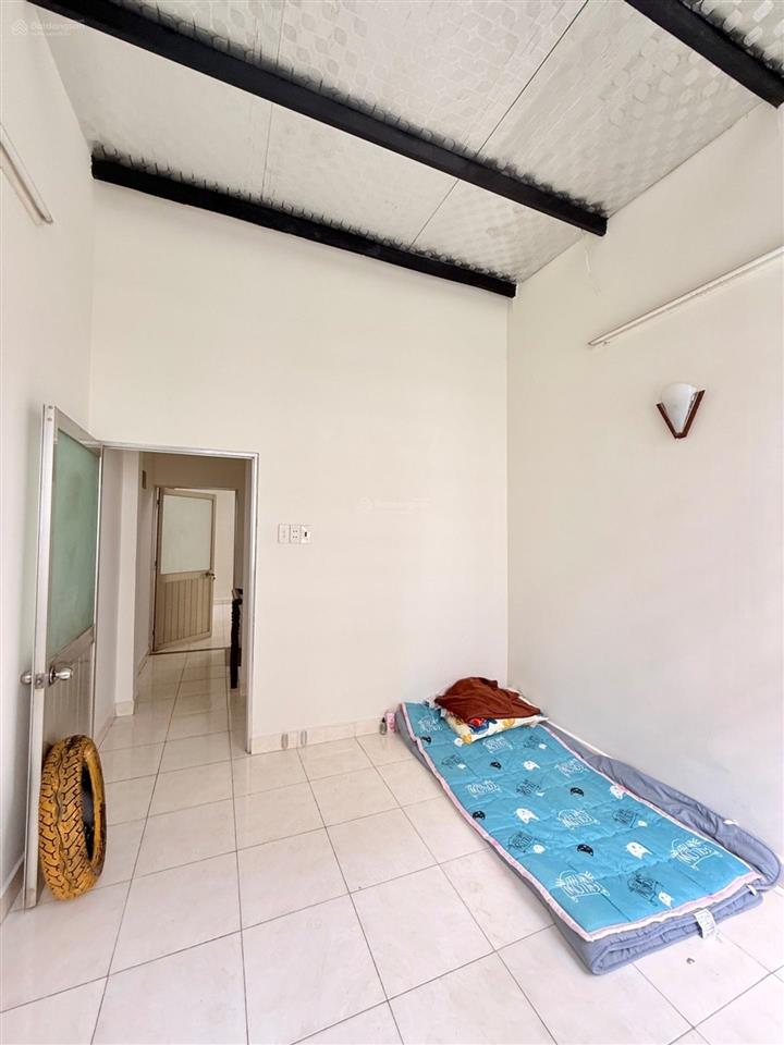 30m2  1 trệt 1 lầu đúc  shr vuông vức  kế bên coopmart quang trung  3,99 tỷ