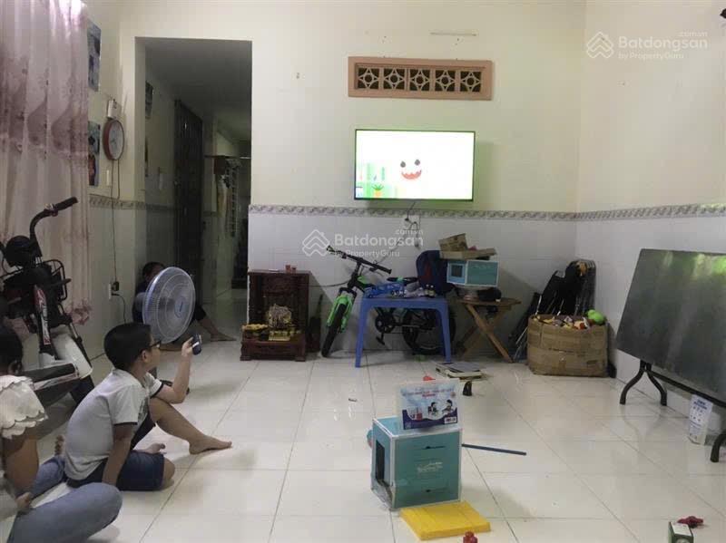 Bán nhà hxh trần thị trọng (cống lở), 50m2, 2 tầng, căn góc không lộ giới, sân để xe rộng, 5,5 tỷ