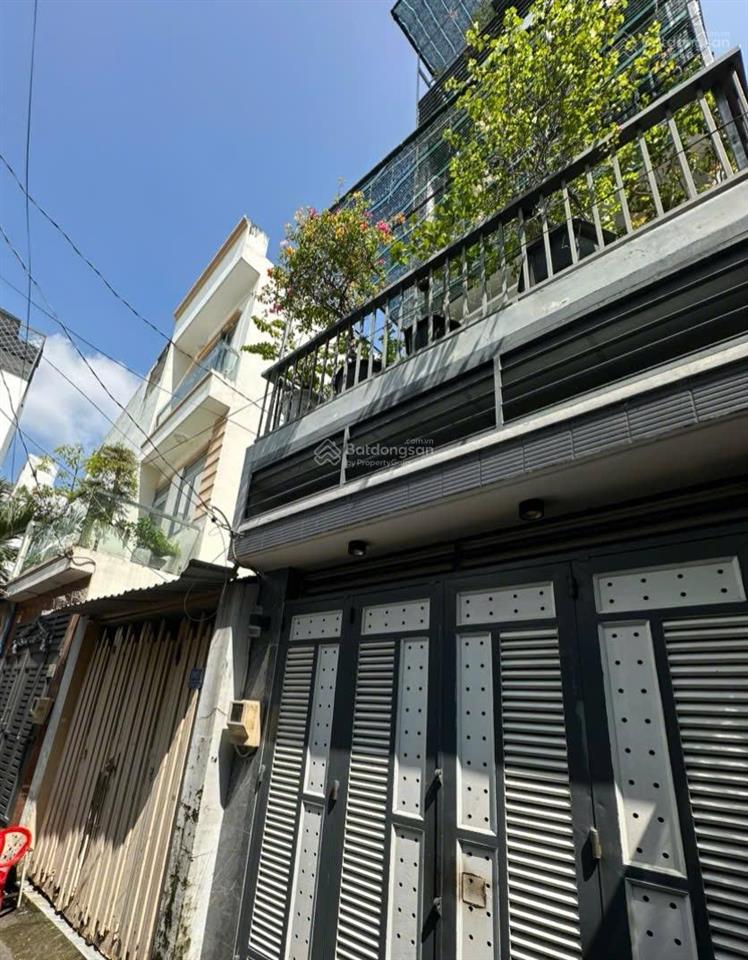Chủ định cư bán nhà hxh sát mặt tiền nguyễn duy cung  sổ 36 m2 vuông ko lộ giới, hoàn công đủ
