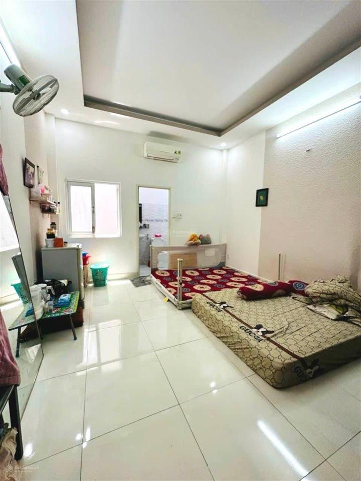 Chủ gấp bán  7,3 tỷ  hẻm 8m có lề, ngay công viên  giá tốt khu vực
