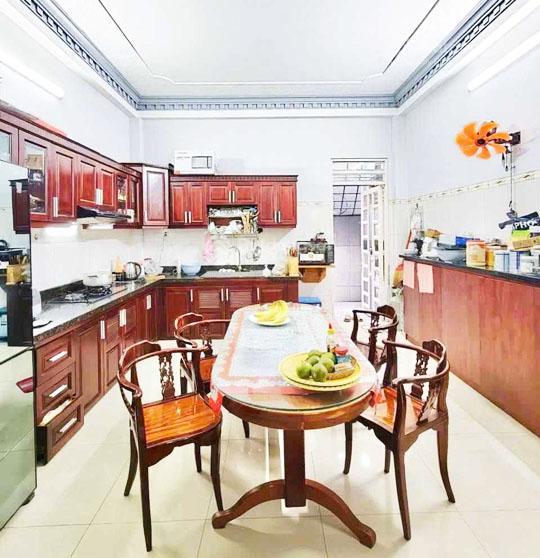 Bán nhà 4 tầng, mặt tiền đỗ thị tâm, cạnh chợ tân hương, 77m2, hơn 10 tỷ tl