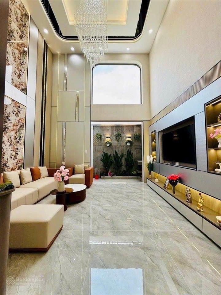 Nhà 5 tầng, hẻm ô tô hồng bàng, 85m2, 8.7 tỷ