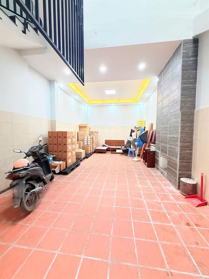 Nhà 4 tầng, mặt tiền đường nhựa 8m, nguyễn văn luông, 68m2, 10 tỷ