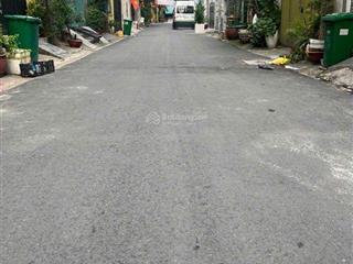 Nhà 3 tầng, hẻm xe tải, lạc long quân, 40m2, 6.2 tỷ