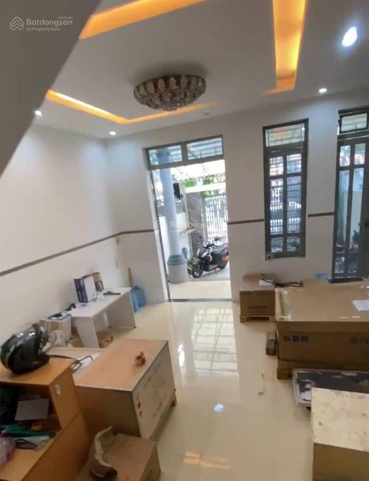 Nhà 3 tầng, mặt tiền bình phú, 60m2, 4x15m, 8.3 tỷ