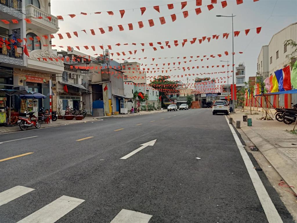 Nhà mặt tiền phạm văn chí, 60m2, hơn 8 tỷ