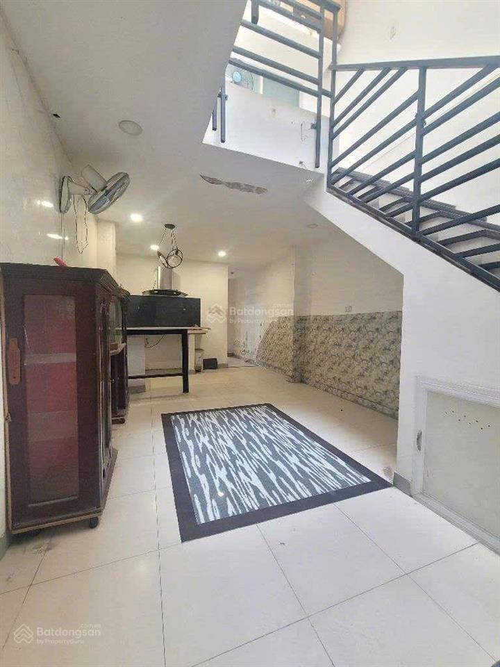 Nhà hồng bàng, 80m2, sát cầu vượt cây gõ, hơn 5 tỷ