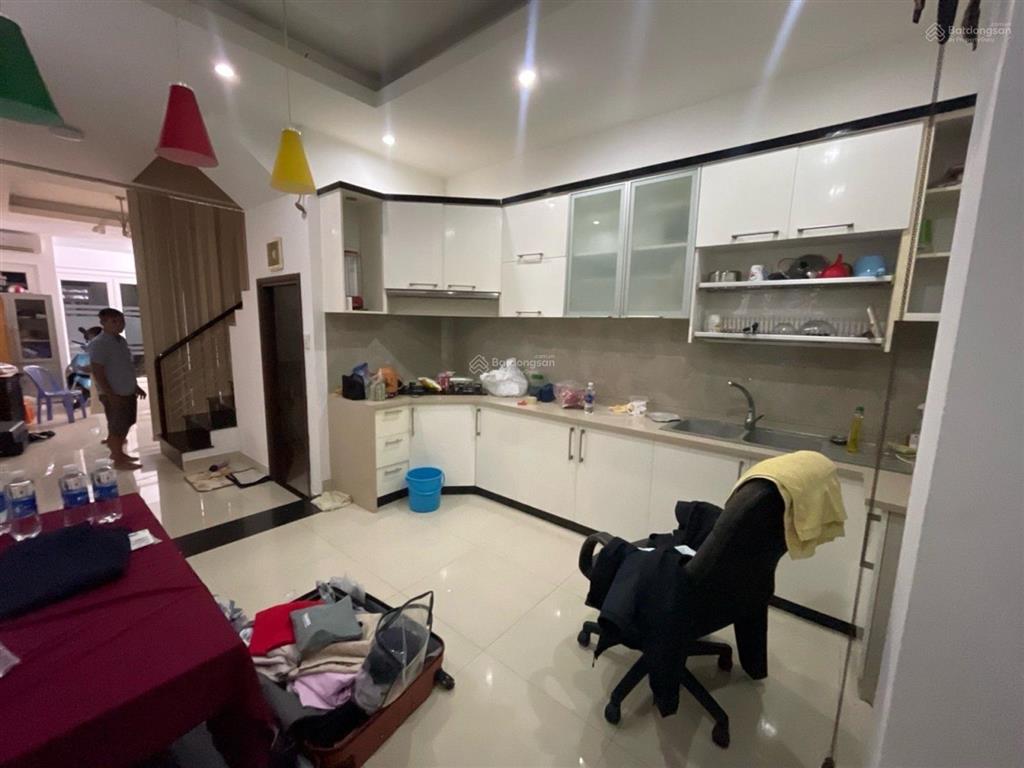 Nhà văn thân, gần chợ bình tiên, 110m2, hơn 5 tỷ