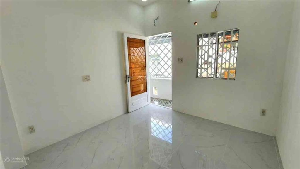 Nhà 4 tầng hậu giang, ngay chợ minh phụng, 85m2, hơn 7 tỷ