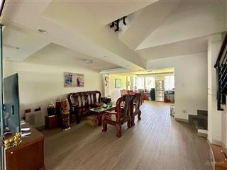 Biệt thự view kênh phú định, 3 tầng, 140m2, ngang 7m, hơn 8 tỷ