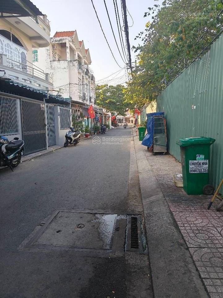 Bán nhà trương đình hội  p.16, q8 ( cũ )  căn góc hẻm thoáng, ko vạc góc, 3 tầng, 46m2