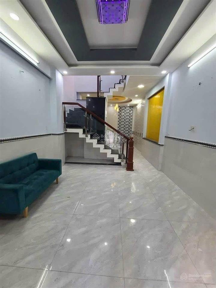Cho thuê nhà 49 đường số 51 p14 gò vấp 4mx12m 2pn 3wc khép kín 2 máy lạnh