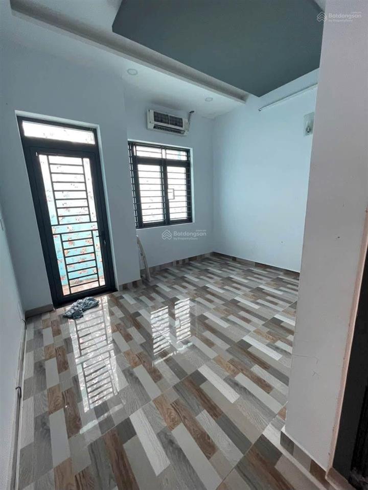 Cho thuê nhà 49 đường số 51 p14 gò vấp 4mx12m 2pn 3wc khép kín 2 máy lạnh