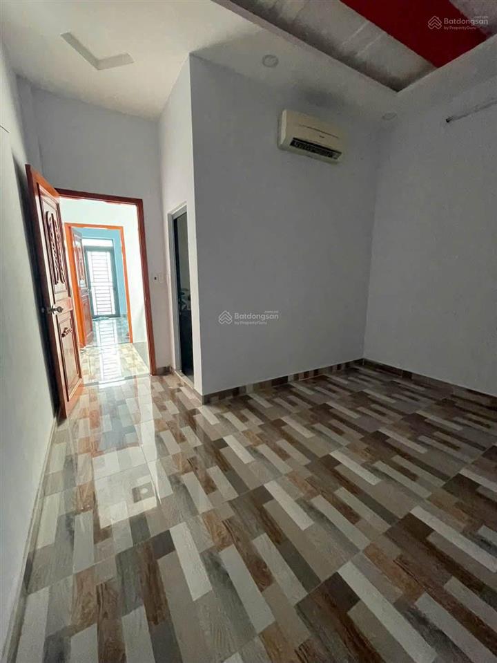 Cho thuê nhà 49 đường số 51 p14 gò vấp 4mx12m 2pn 3wc khép kín 2 máy lạnh