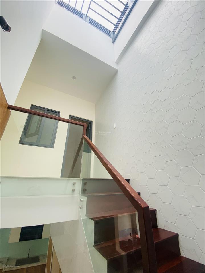 Cho thuê nhà 1/ hxh nguyễn văn dung p6 gò vấp 7m x 8m, 3pn 2wc nhà mới 100%