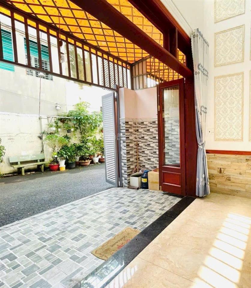Cho thuê nhà hẻm xe hơi thống nhất, phường 11, quận gò vấp 4m x 16m 5pn 5wc full nội thất