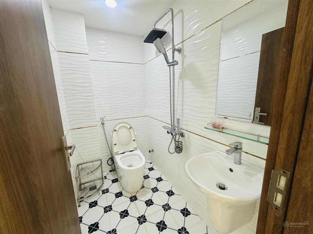 Cho thuê nhà nguyễn văn khối, p9 gò vấp 3,5m x 14m 3pn 2wc sân để xe