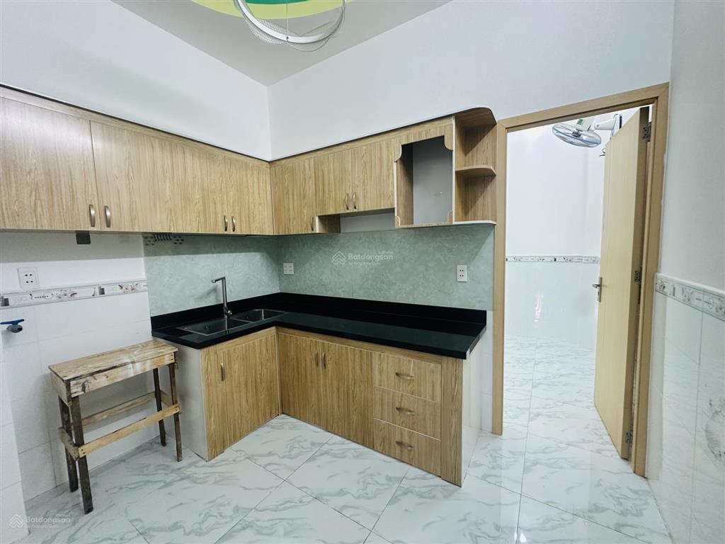Cho thuê nhà nguyễn văn khối, p9 gò vấp 3,5m x 14m 3pn 2wc sân để xe