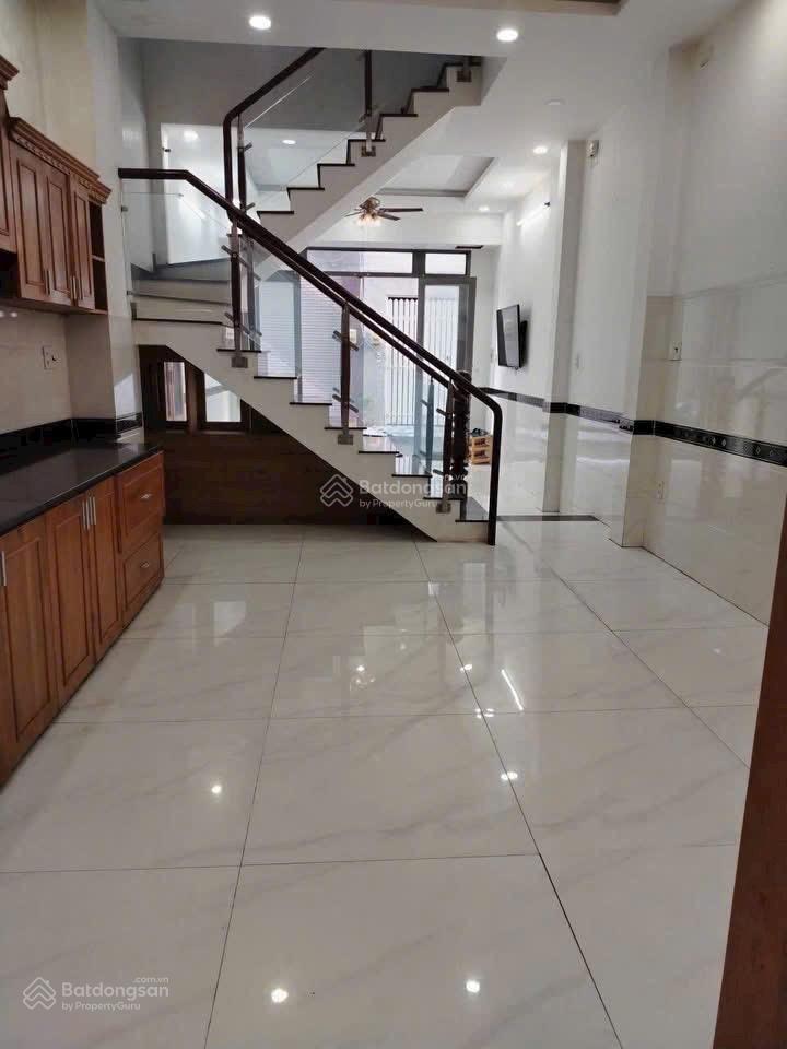 Cho thuê nhà hẻm xe hơi đường số 28 p6 gò vấp 4m x 13m trệt 2 lầu 3pn 2wc gần trường trần hưng đạo