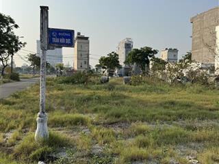 Bán lô đôi kẹp cống đường 25m trần hữu dực