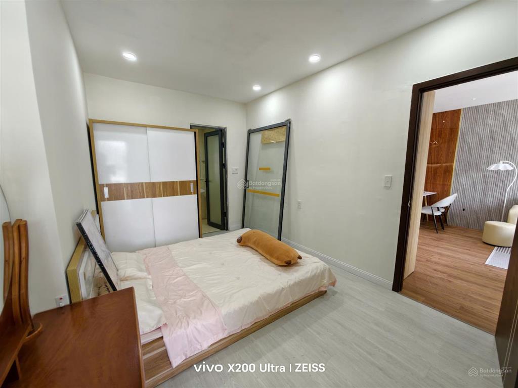 Căn hộ tầng cao view thoáng, nội thất mới, sổ hồng, sẵn sàng giao dịch