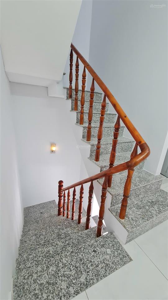 Nhà 2 lầu ngay ngã 3 tân kim quốc lộ 50, giá chỉ 1 tỷ 750tr
