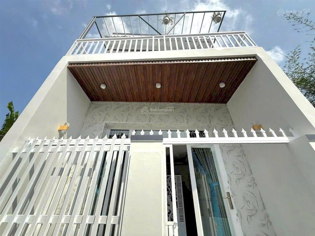 Nhà hoàn công ngay trung tâm thị trấn cần giuộc giá rẻ