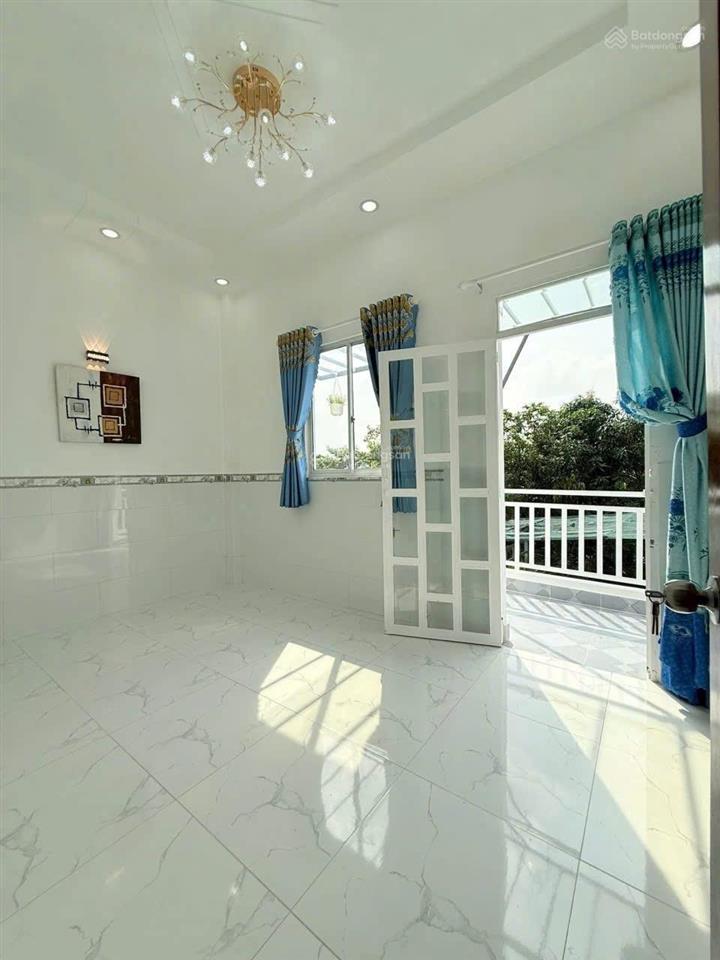 Nhà hoàn công ngay trung tâm thị trấn cần giuộc giá rẻ