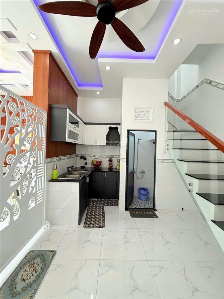 Nhà hoàn công ngay trung tâm thị trấn cần giuộc giá rẻ