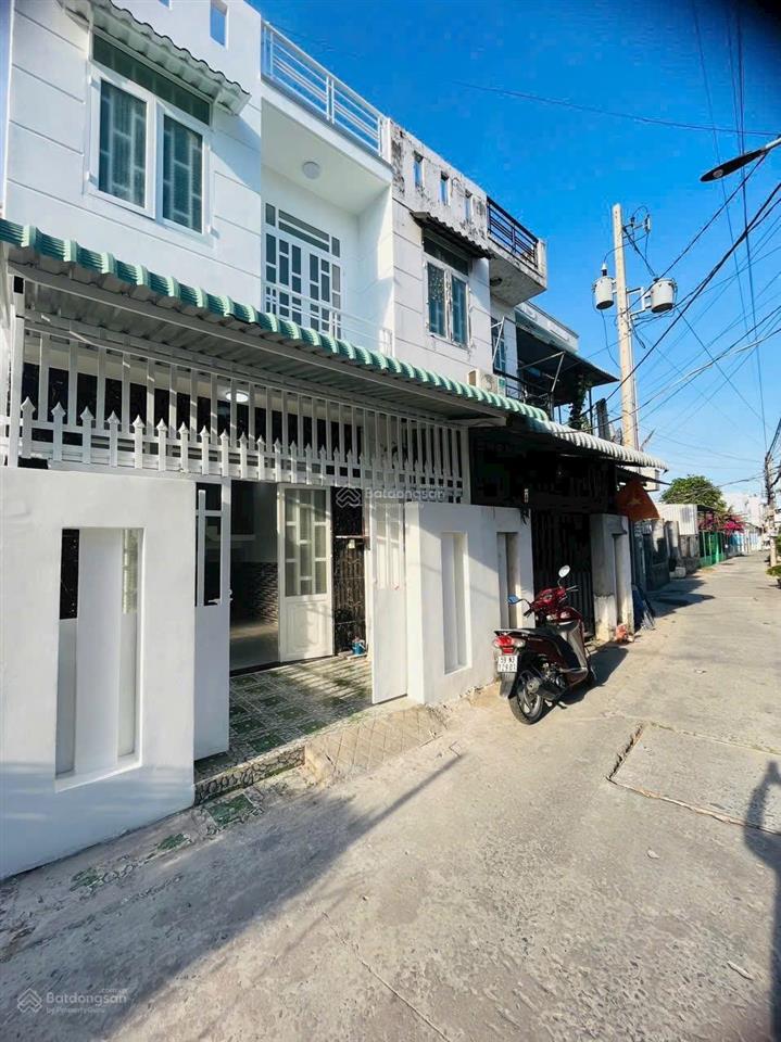 Nhà ngay gần ngã 3 tân kim đường ô tô giá quá rẻ