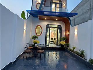 Nhà cần giuộc, mặt tiền đường nhựa kinh doanh, sổ hồng hoàn công, full nội thất